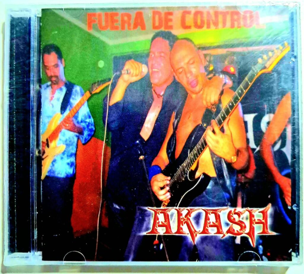 Cd Akash – Fuera de Control